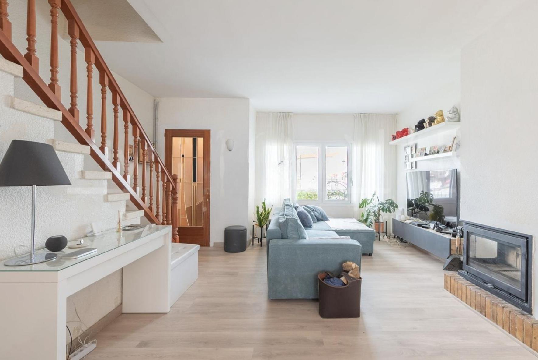 Отель Casa Compartida Con Huespedes La Creu Комарруга Экстерьер фото